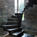 Sección de escalera moderna